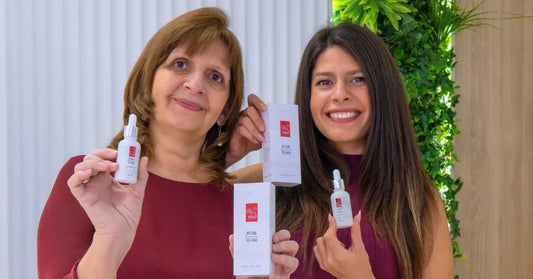 Siero Viso con Olio di Rosa Biologico, Prodotto in Famiglia