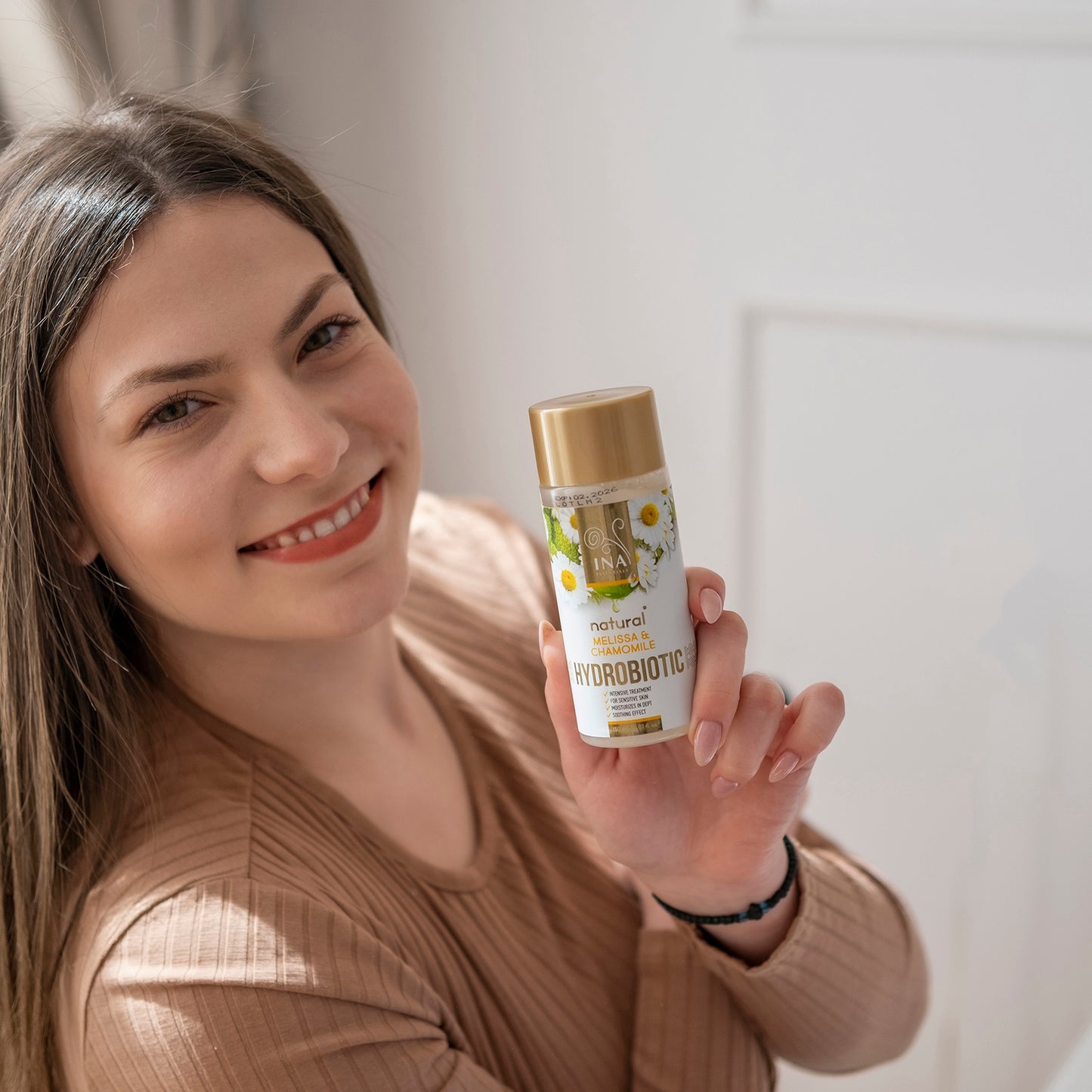Hydrobiotic - Camomilla, Melissa e Aloe Vera - cura lenitiva intensiva per pelle Sensibile