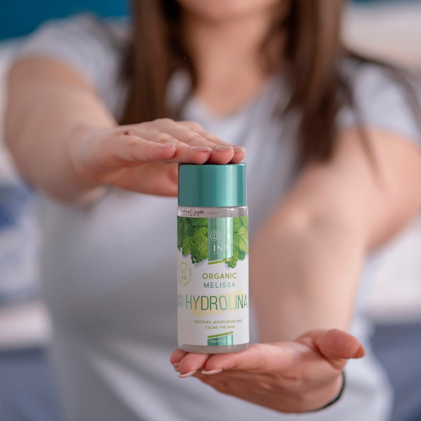 Acqua alla Melissa Bio - Hydrolina per Dermatiti e Irritazioni cutanee