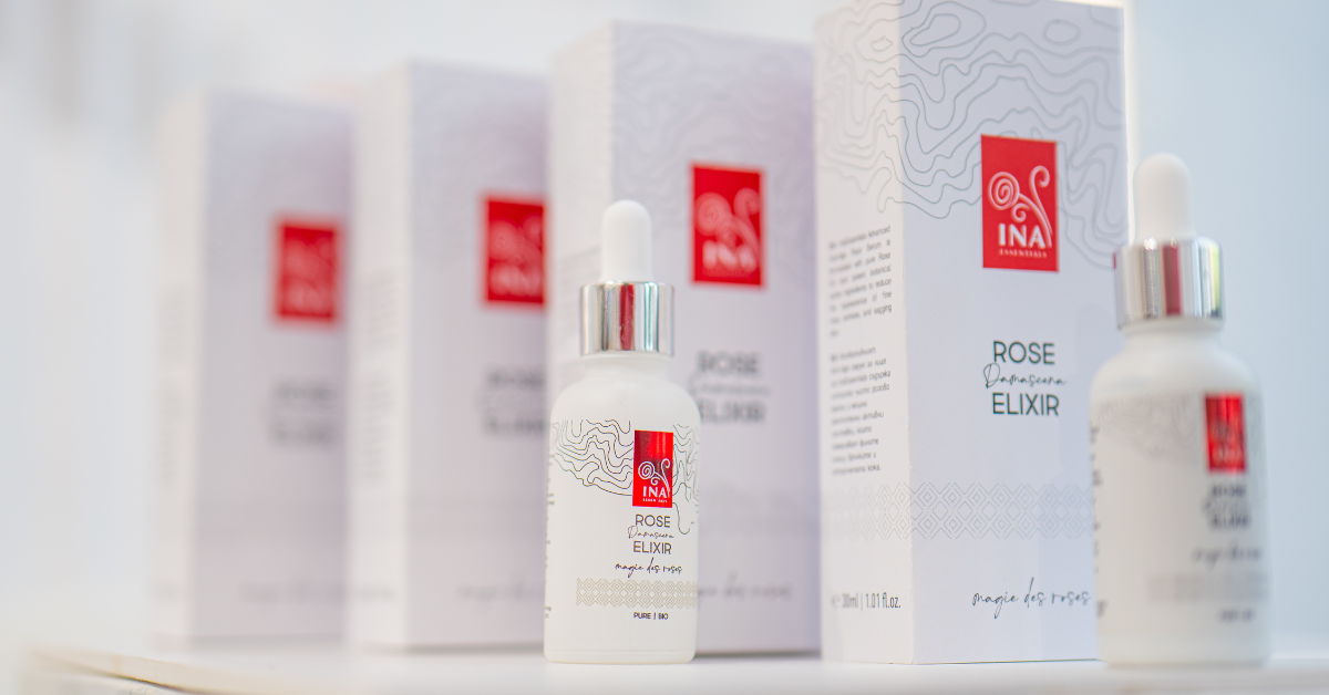 Siero Anti-Age Intensivo per il Viso con Effetto Immediato: Ripristina la Giovinezza della tua Pelle con Rose Elixir