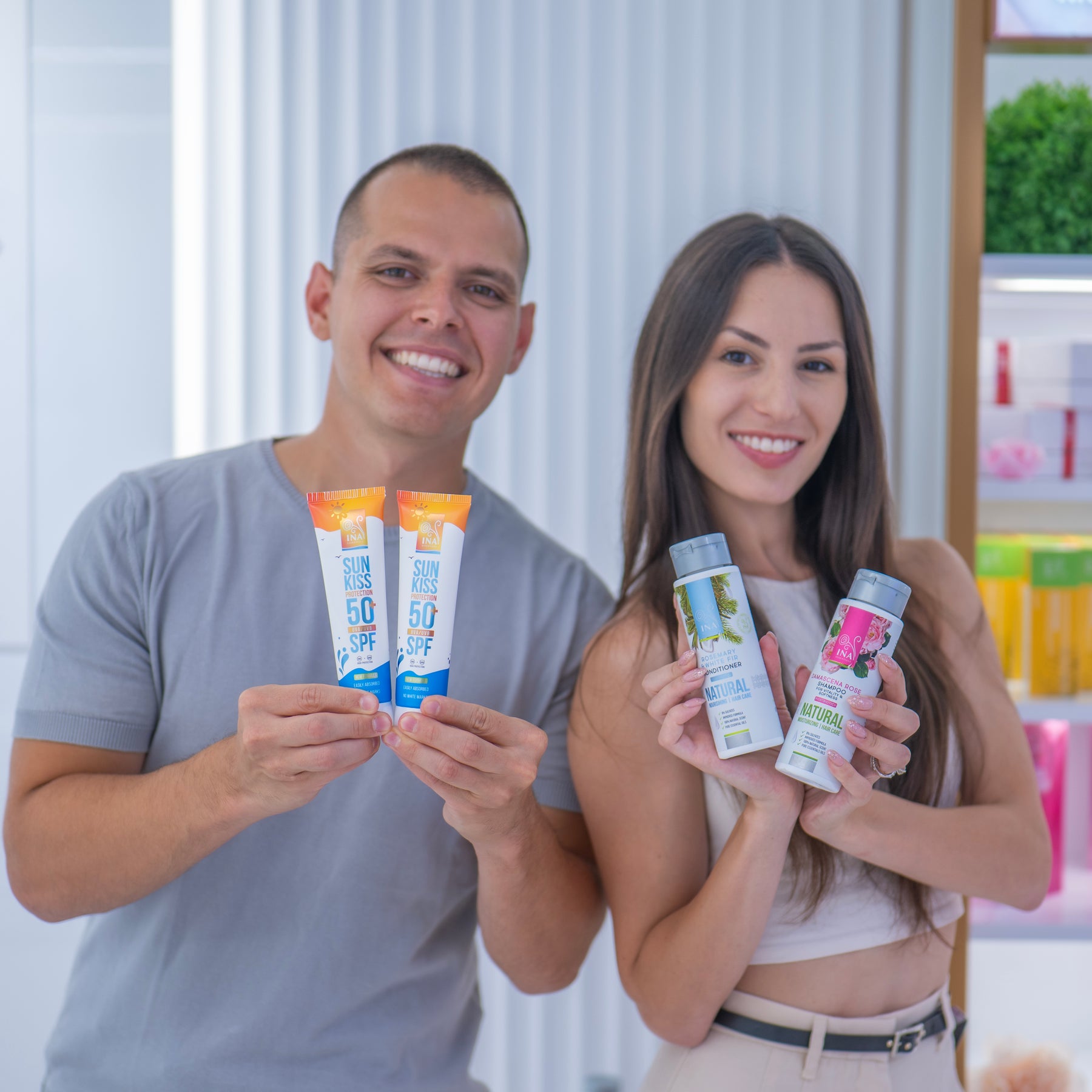 Acquista 2 Creme Solari e Ricevi Shampoo e Balsamo in Omaggio