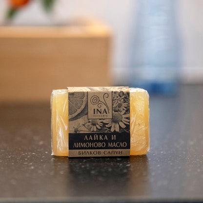 Sapone Naturale alle erbe con Camomilla e olio di Limone - effetto calmante