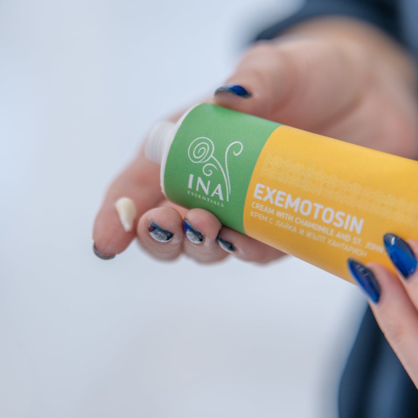 ACCESSO SPECIALE Crema per Psoriasi, Eczema e Pelle irritata - con Erba di San Giovanni, Camomilla e Propoli